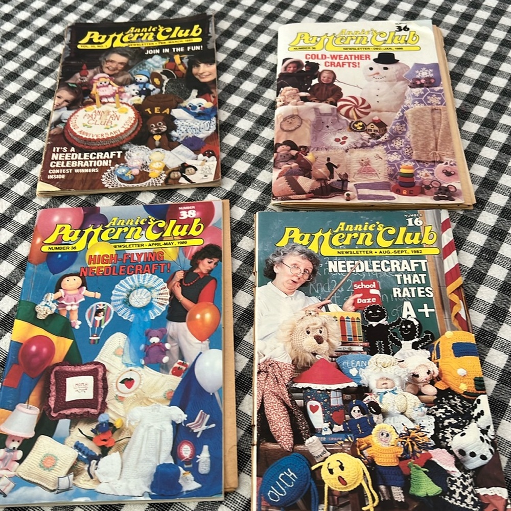 4 Annie’s Club Pattern books